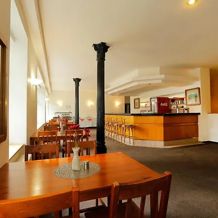 Magnolia Hotel
