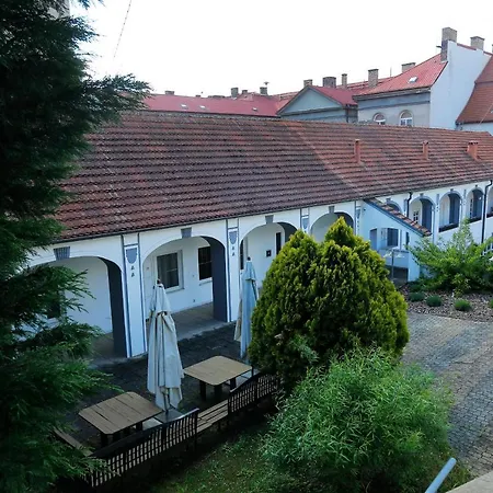 Magnolia Hotel