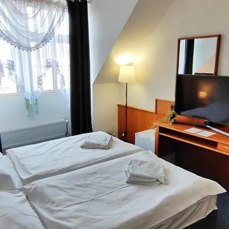 Magnolia Hotel 3*
