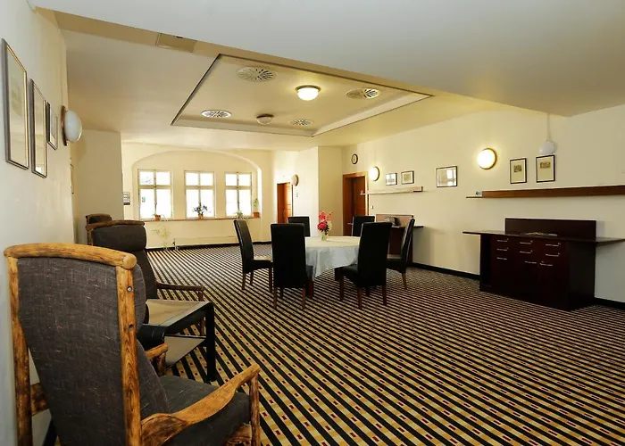 Magnolia Hotel