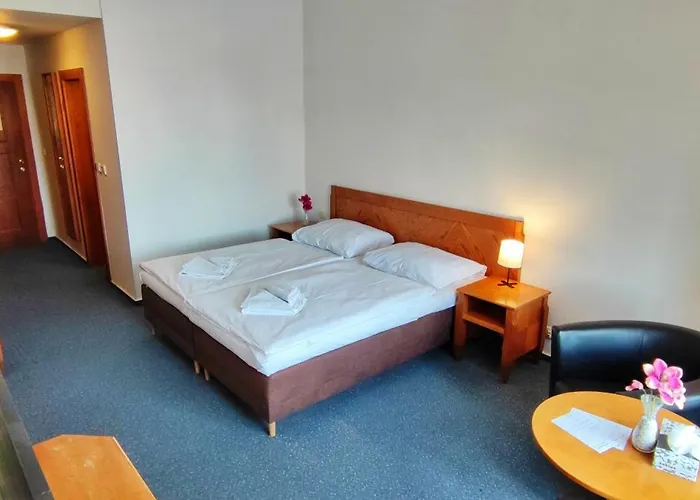 Magnolia Hotel