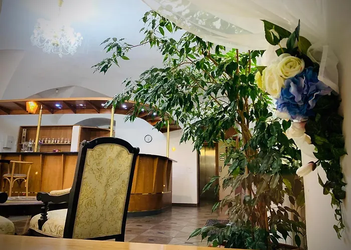 Magnolia Hotel